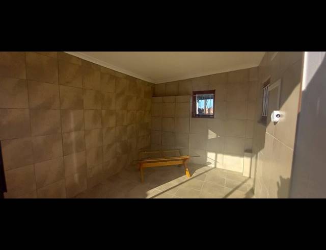 20M² OFFICE RENTED IN MOUNT PLEASANT